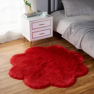 Soft plush faux fur flower shape rug for bedroom bedside, fluffy warm area floor mat.