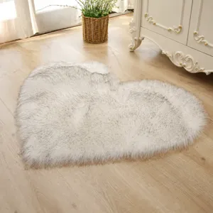Heart-shaped faux fur rug plush fluffy carpet soft non-slip floor mat for bedroom living room