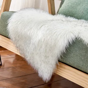 Tapis de sol moelleux en fausse fourrure en forme de cœur pour salon et chambre