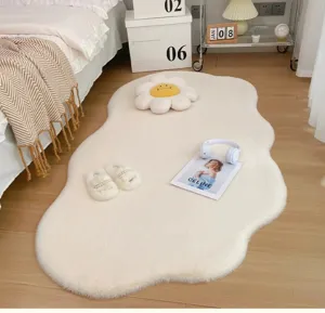 Modern luxury fluffy cloud-shaped bedside rug soft irregular bedroom floor mat cozy white
