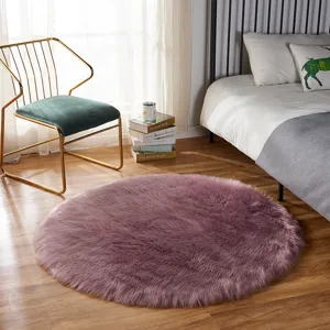 Fluffy round plush rug for bedroom bedside, soft faux wool circular floor mat for home decor.