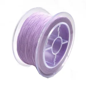 Gedetailleerd overzicht van 0.3mm kerngesponnen elastisch koord voor DIY sieraden maken.