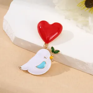 Chic smaltato cuore colomba bianca spilla pin, accessorio moda elegante per le donne.