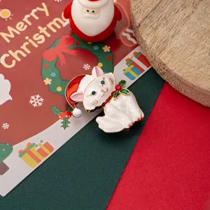 Leuke kerst kat broche legering geëmailleerd sieraden accessoires zoet voor vrouwen