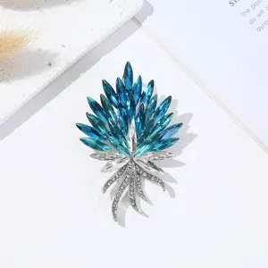 Elegant blue crystal flower brooch high-end luxury exquisite pin for women clothing