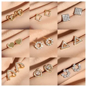 Orecchini a Bottone in Zirconia Geometrica per Donna Rame Galvanizzato Traforato Cuore Quadrato Rotondo Orecchini Con Perno in Argento 925 Gioielli