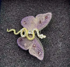 Elegant blue purple fabric embroidered butterfly and gold snake brooch, exquisite luxury pin.