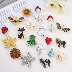 Rhinestone Magnetic Brooch For Women Men Alloy Animal Plant Shape Scarf Clip Magnet Refrigerator Sticker Fashion Jewelry Accessories