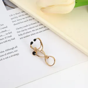 Creative Gold Stethoscope Brooch Medical Nurse Doctor Lapel Pin Badge Fashion Clothing Accessory