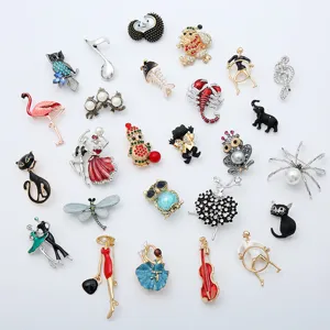 Mode legering strass emaille geassorteerde broches voor vrouwen tassen kleding spelden cadeaus.