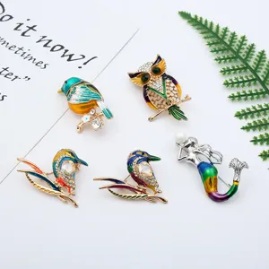 Vintage Alloy Enamel Animal Brooch For Women Luxury Rhinestone Artificial Pearl Pin Cute Bird Owl Ballet Girl Costume Dress Decoration Jewelry Gift