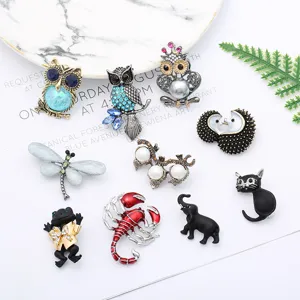 Leuke cartoon strass emaille dieren broches set, mode speld badge voor tassen en kleding.