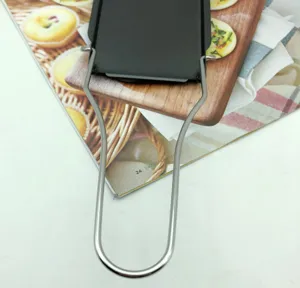 Mini sartén antiadherente plegable para exteriores con mango de metal para acampar.