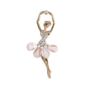 Exquisite gold-plated rhinestone ballet dancer brooch for women, elegant crystal corsage pin accessory