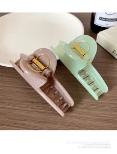 Pinza para el pelo de color sólido curvada minimalista para mujer, elegante pinza para peinado.