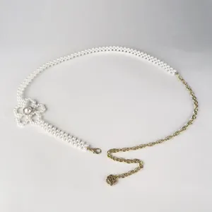 Chaîne de taille fleur de perle pour femme, élégante ceinture fine en métal pour robe.