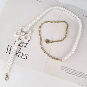 Chaîne de taille élégante fleurs perles style français et ceinture chaîne métal doré robe.