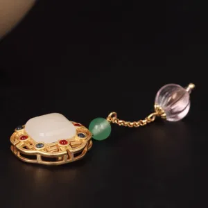 New Chinese retro brooch pendant elegant gold plated carved jade crystal jewelry accessory