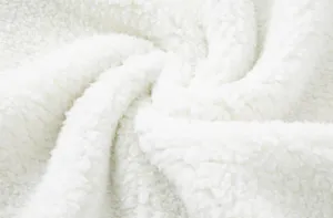 Λευκό fleece φορητό ύφασμα κουβέρτας υφή κοντινού πλάνου, μαλακό ζεστό υλικό sherpa