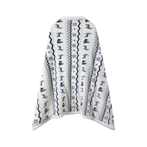 Tragbare Decke Schlafrock kuscheliges Fleece mit nordischem Rentiermuster fur den Winter.