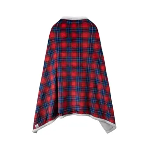Chaud peignoir couverture à carreaux rouges avec doublure en sherpa pour se détendre chez soi.