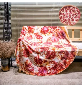 Vue détaillée de la couverture ronde imprimée pizza, tissu peluche doux pour sieste au bureau.