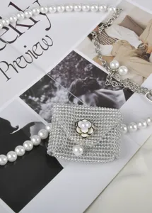 Strass Perlen Mini Taillentasche mit Kamelie Schnalle französische Mode Deko Kettengürtel