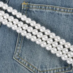 Elegante mehrsträngige weiße Perlen-Taillenkette, perfektes Kleid-Accessoire für Damen.