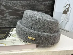 Winter wool docker hat for men and women, cozy rolled brim knit beanie caps for daily wear.