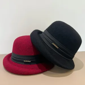 Korean style wool felt bowler hat, elegant vintage Hepburn warm winter cap for women.