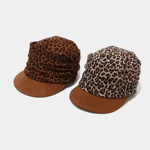 Gorra militar plisada de leopardo para mujer, elegante sombrero plano con visera de ante.