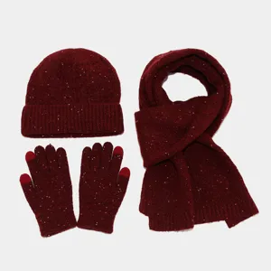 Conjunto de gorro bufanda y guantes de punto con lentejuelas burdeos para invierno