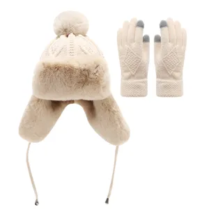Set cappello trapper con ponpon e guanti caldo invernale antivento per attività all aperto.