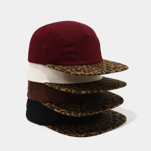 Stylish 5-panel flat brim cap with leopard print brim, solid color body hip-hop hat for outdoor.