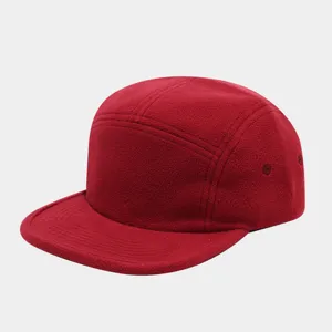 Rote Fleece 5-Panel-Flachkrempenmütze, warme Winter Outdoor Freizeitkappe Detailansicht Streetwear