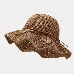 Chapeau seau en paille creuse tissée pour femmes avec lanière nœud marron pour plage d'été