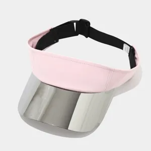 Vue détaillée de la visière rose avec bord laser argenté réfléchissant et sangle réglable.