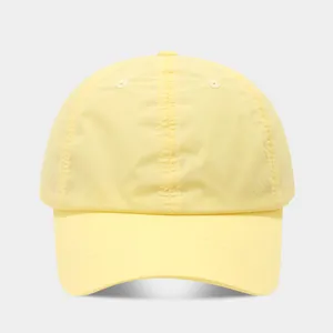 Berretto da baseball giallo ad asciugatura rapida, design semplice minimalista estivo.