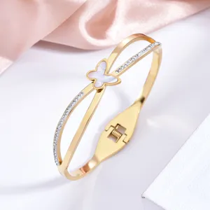 Mode Bracelet Jonc Papillon en Acier Inoxydable Avec Coquille Strass Incrusté Ouvert Double Couche Croix Manchette Bracelet Élégance Cadeau pour Femme