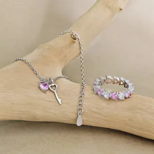 Exquis collier et bague en zircon synthétique en forme de cœur, bijoux élégants.