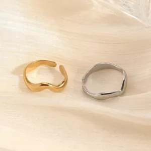 Minimalist V-shaped stainless steel open ring, stylish 3D titanium steel geometric ring for women.