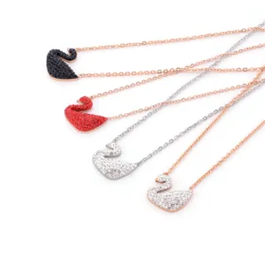 Elegante Kristall Schwan Anhänger Halskette glänzender Zirkon Titanstahl Schmuck Kette