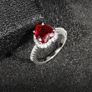 Fashion Copper Rhinestone Heart Ring For Women Electroplated Small Design Texture Open Shiny Romantic Ring Valentine Day Gift