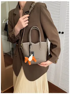 Borsa a secchiello di design di nicchia casual coreana donna nuova borsa a tracolla semplice