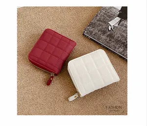 Portefeuille femme court matelassé à fermeture éclair en cuir PU porte-monnaie