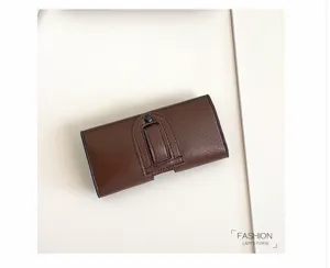 Klassische braune Kunstleder lange Gürteltasche und Handytasche mit Druckknopf für den Alltag