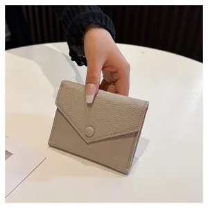 Portefeuille court compact en cuir PU pour femmes, joli design pliable enveloppe avec bouton.