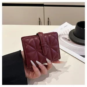 Portafoglio corto trapuntato in PU bordeaux da donna, portamonete minimalista in tinta unita.