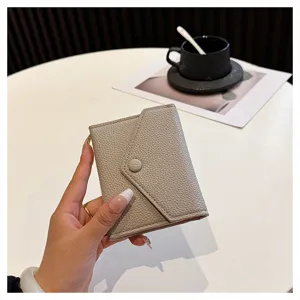 Portefeuille court enveloppe en cuir PU pour femme, petit porte-monnaie pliant minimaliste chic.