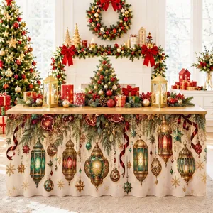Weihnachtstischrock Detailansicht mit festlichem Laternendruck und Weihnachtsdeko.